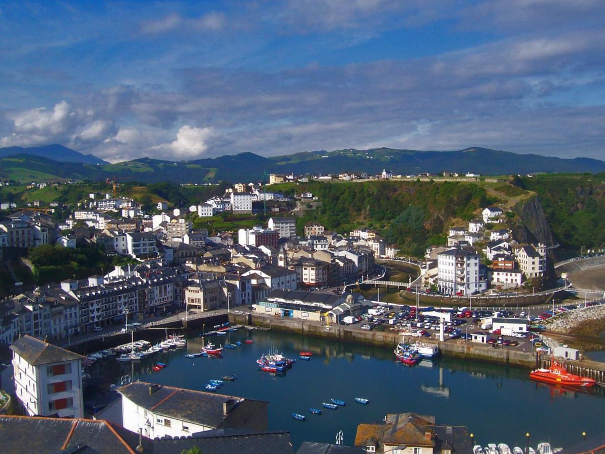 Room In Lodge - Double And Single Room - Pension Oria 2 Luarca Exterior foto